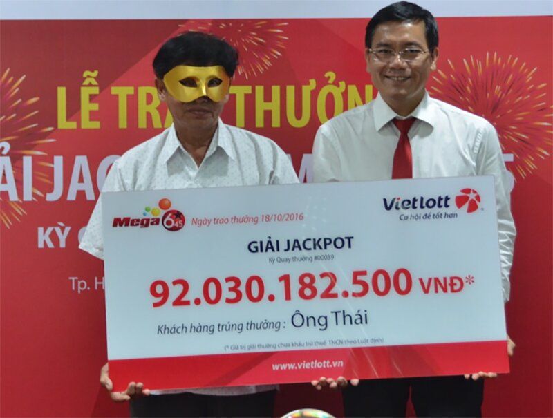 Ai là người đầu tiên trúng jackpot Mega 6/45